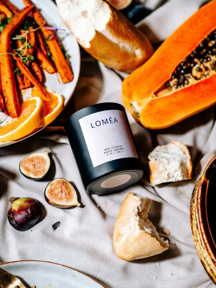 Loméa candle